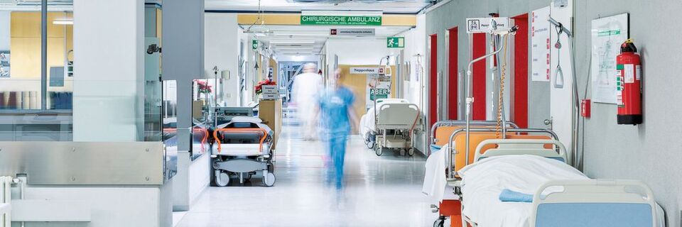 „High-Class-Medizin trifft auf IT der Regional-Liga“, beschreibt Dr. Armin P. Wurth das Verhältnis zwischen Krankenhäusern und ihren IT-Abteilungen „High-Class-Medizin trifft auf IT der Regional-Liga“, beschreibt Dr. Armin P. Wurth das Verhältnis zwischen Krankenhäusern und ihren IT-Abteilungen