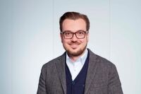Michael Sahlender ist ein Experte für Digitale Transformation und spezialisiert auf Marketing-Technologie und Enterprise Content Management. Michael Sahlender ist ein Experte für Digitale Transformation und spezialisiert auf Marketing-Technologie und Enterprise Content Management.