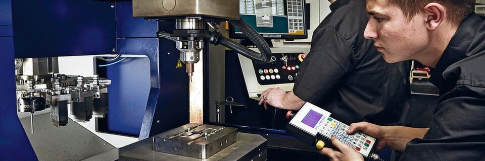 The gantry design of the OPS Ingersoll machines allows for an easy access. The gantry design of the OPS Ingersoll machines allows for an easy access.