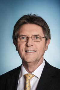 Der Autor, Staatssekretär Klaus Vitt, Beauftragter der Bundesregierung für Informationstechnik Der Autor, Staatssekretär Klaus Vitt, Beauftragter der Bundesregierung für Informationstechnik