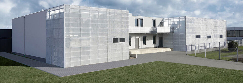 Das Rechenzentrum „LEV-1„“ verfügt über eine modulare Bauweise, kombiniert mit der bereits für den nächsten Bauabschnitt vorliegenden Baugenehmigung. Das ermöglicht einerseits eine individuelle Ausstattung in Bezug auf Fläche und in rekordverdächtiger Zeit. Das Rechenzentrum „LEV-1„“ verfügt über eine modulare Bauweise, kombiniert mit der bereits für den nächsten Bauabschnitt vorliegenden Baugenehmigung. Das ermöglicht einerseits eine individuelle Ausstattung in Bezug auf Fläche und in rekordverdächtiger Zeit.