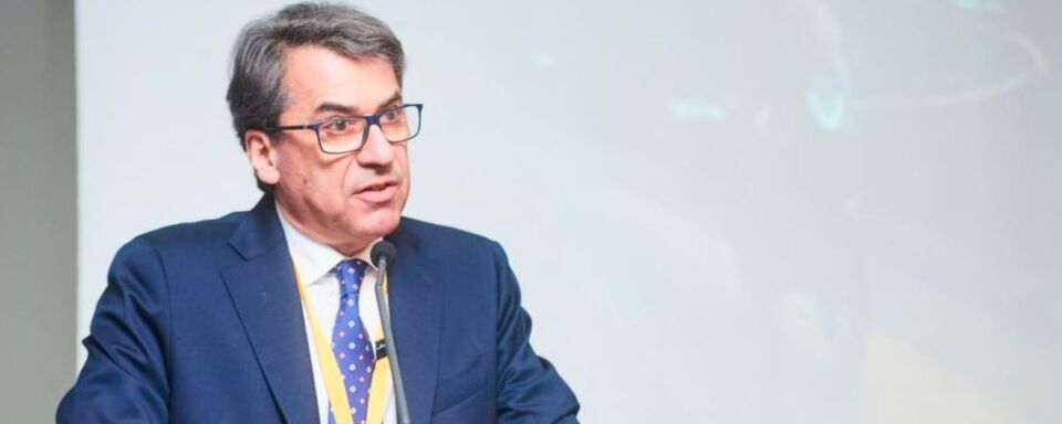 Acem-Präsident Stefan Pierer äußerte sich besorgt über eine mögliche Zuspitzung des USA-EU-Handelskonfliktes wegen der von US-Präsident Donald Trump geplanten Strafzölle auf Stahl und Aluminium. Acem-Präsident Stefan Pierer äußerte sich besorgt über eine mögliche Zuspitzung des USA-EU-Handelskonfliktes wegen der von US-Präsident Donald Trump geplanten Strafzölle auf Stahl und Aluminium.
