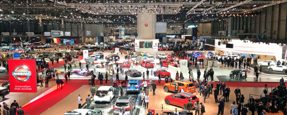 Auch der Genfer Autosalon steht im Zeichen des Wandels – er verleiht der Messe allerdings eine besondere Würze. Die E-Mobilität ist auf der traditionellen Frühjahrsmesse so präsent, facettenreich und faszinierend wie nie zuvor. Auch der Genfer Autosalon steht im Zeichen des Wandels – er verleiht der Messe allerdings eine besondere Würze. Die E-Mobilität ist auf der traditionellen Frühjahrsmesse so präsent, facettenreich und faszinierend wie nie zuvor.