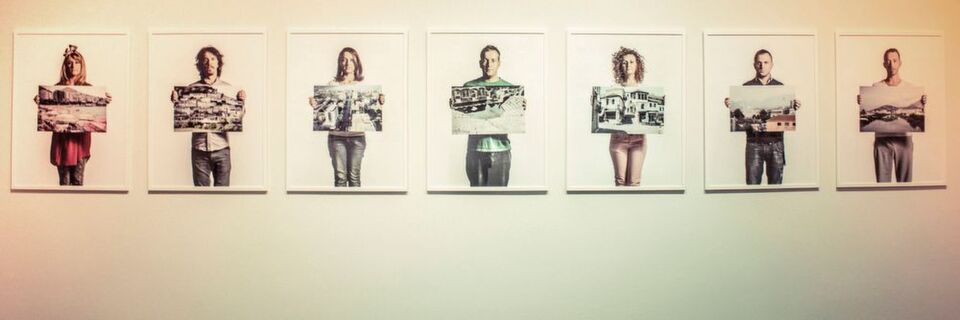 Emotionalisierende Bilder oder der grundlegende Einsatz bewährter Gestaltungsprinzipien – eigentlich ist es selbstverständlich, visuellen Content für Marketing- und Vertriebszwecke zu nutzen. Emotionalisierende Bilder oder der grundlegende Einsatz bewährter Gestaltungsprinzipien – eigentlich ist es selbstverständlich, visuellen Content für Marketing- und Vertriebszwecke zu nutzen.