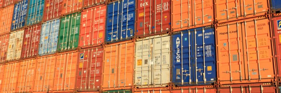 Blockchain könnte auch für die Logistikbranche in Zukunft interessant sein. Blockchain könnte auch für die Logistikbranche in Zukunft interessant sein.