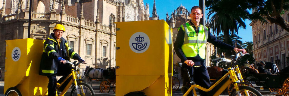 Die spanische Post testet in fünf Metropolen das Lastenrad von Bikelecing mit 48V E-Bike System von Continental, um den Vertrieb umweltfreundlicher und einfacher zu gestalten. Die spanische Post testet in fünf Metropolen das Lastenrad von Bikelecing mit 48V E-Bike System von Continental, um den Vertrieb umweltfreundlicher und einfacher zu gestalten.