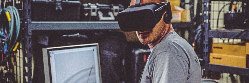 Ob sich Augmented Reality und Virtual Reality in bestimmten Bereichen durchsetzen, hängt von der Zufriedenheit der Anwender ab. Ob sich Augmented Reality und Virtual Reality in bestimmten Bereichen durchsetzen, hängt von der Zufriedenheit der Anwender ab.