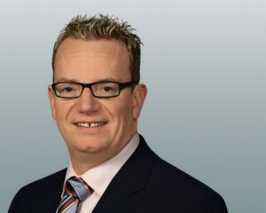 „5G ist alles andere als überflüssig. Es kann einen großen Beitrag leisten“, sagt Frank Hakemeyer, Head of Communication Interfaces, Business Unit I/O and Networks, Phoenix Contact Electronics. „5G ist alles andere als überflüssig. Es kann einen großen Beitrag leisten“, sagt Frank Hakemeyer, Head of Communication Interfaces, Business Unit I/O and Networks, Phoenix Contact Electronics.