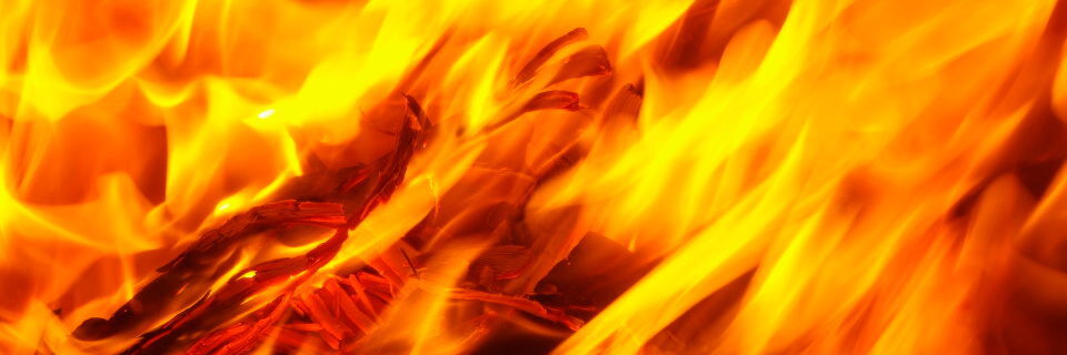 Feuer sind in Rechenzentren häufiger als bekannt - und enden im Ruin der Firma. Feuer sind in Rechenzentren häufiger als bekannt - und enden im Ruin der Firma.