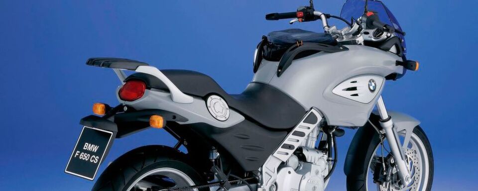 Hat es in die Top Ten der beliebtesten Gebrauchtbikes auf Autoscout24/moto geschafft: BMW F 650 CS, gebaut von 2001 bis 2005. Hat es in die Top Ten der beliebtesten Gebrauchtbikes auf Autoscout24/moto geschafft: BMW F 650 CS, gebaut von 2001 bis 2005.