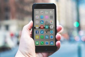 YouTube, Facebook und WhatsApp – das sind die beliebtesten Sozialen Medien der Deutschen. YouTube, Facebook und WhatsApp – das sind die beliebtesten Sozialen Medien der Deutschen.