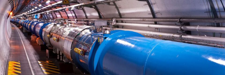Die Logistik für den neu zu bauenden Teilchenbeschleuniger „Future Circular Collider“ – im Bild der aktuelle „Large Hadron Collider“ – stammt vom Fraunhofer-IML in Dortmund. Die Logistik für den neu zu bauenden Teilchenbeschleuniger „Future Circular Collider“ – im Bild der aktuelle „Large Hadron Collider“ – stammt vom Fraunhofer-IML in Dortmund.