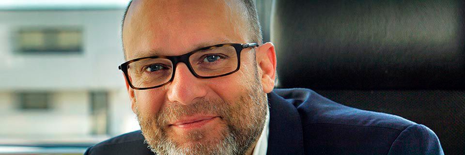 Jens Weller, Management Director der Toplink GmbH, proklamiert: „Der digitale Arbeitsplatz sollte Chefsache sein – ohne Wenn und Aber“. Jens Weller, Management Director der Toplink GmbH, proklamiert: „Der digitale Arbeitsplatz sollte Chefsache sein – ohne Wenn und Aber“.