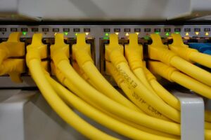 Immer mehr Geräte im Haushalt sind vernetzt. Damit steigt nicht nur der Komfort, sondern auch die Gefahr eines Hackerangriffs. Immer mehr Geräte im Haushalt sind vernetzt. Damit steigt nicht nur der Komfort, sondern auch die Gefahr eines Hackerangriffs.