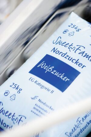 CHEP koordiniert den kompletten Paletten- umlauf der „Sweet- Family“-Produktlinie von Nordzucker. CHEP koordiniert den kompletten Paletten- umlauf der „Sweet- Family“-Produktlinie von Nordzucker.