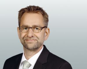 „KI wird in naher Zukunft komplexe Aufgaben bewältigen können“, sagt Johannes Kalhoff, Technology Manager, Corporate Technology, Phoenix Contact. „KI wird in naher Zukunft komplexe Aufgaben bewältigen können“, sagt Johannes Kalhoff, Technology Manager, Corporate Technology, Phoenix Contact.