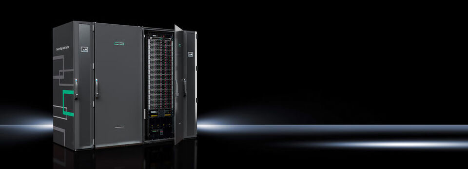Andreas Keiger, Geschäftsbereichsleiter Global Business Unit IT bei Rittal sagt: „Edge Computing erfordert IT-Lösungen, die schnell und sicher implementiert werden können. Mit dem SEDC bieten wir unseren gemeinsamen Kunden eine widerstandsfähige, skalierbare, sichere und schlüsselfertige Lösung, die die Anforderungen des Internets der Dinge und anderer Szenarien mit geringen Latenzen erfüllt. Dies bringt uns eine größere Reichweite, um Kunden schnell mit kompletten High-End-Rechenzentrumslösungen zu helfen, die genau auf ihre Bedürfnisse zugeschnitten sind.“ Andreas Keiger, Geschäftsbereichsleiter Global Business Unit IT bei Rittal sagt: „Edge Computing erfordert IT-Lösungen, die schnell und sicher implementiert werden können. Mit dem SEDC bieten wir unseren gemeinsamen Kunden eine widerstandsfähige, skalierbare, sichere und schlüsselfertige Lösung, die die Anforderungen des Internets der Dinge und anderer Szenarien mit geringen Latenzen erfüllt. Dies bringt uns eine größere Reichweite, um Kunden schnell mit kompletten High-End-Rechenzentrumslösungen zu helfen, die genau auf ihre Bedürfnisse zugeschnitten sind.“