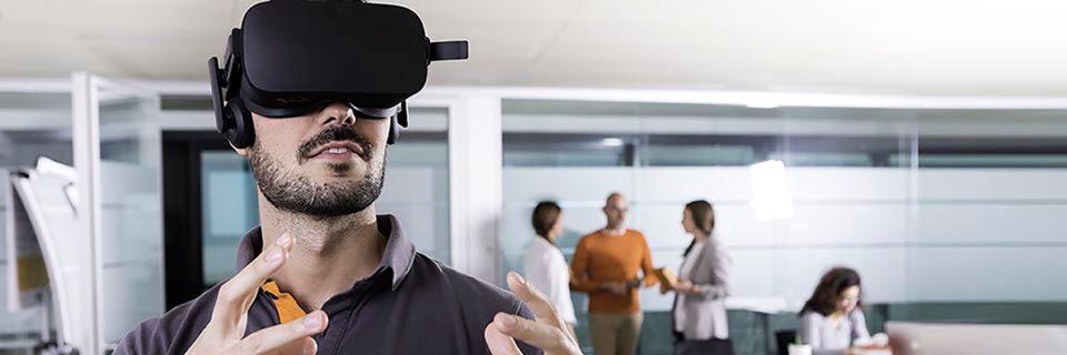 Virtuelle Realität ist ein Anwendungsfall des datenintensiven Archetyps. Virtuelle Realität ist ein Anwendungsfall des datenintensiven Archetyps.