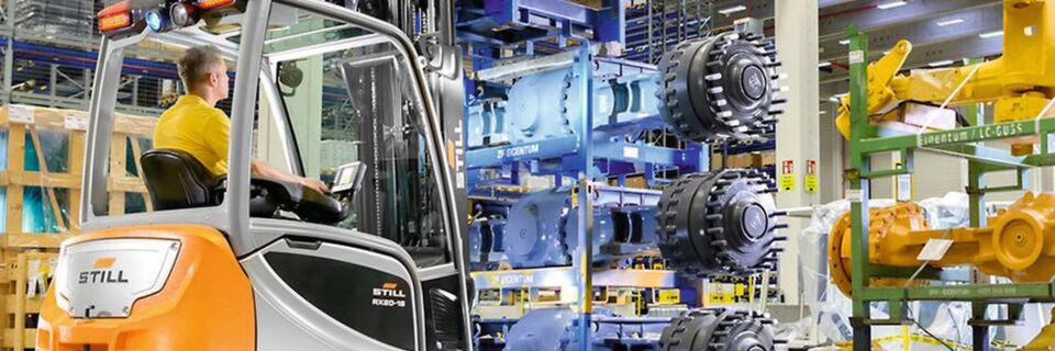 Still präsentierte auf der Cemat das weltweit erste autonome Flurförderfahrzeug. Still präsentierte auf der Cemat das weltweit erste autonome Flurförderfahrzeug.