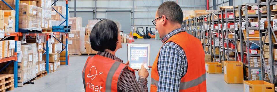 „Mobile-Logistic“-Lösungen von All for One Steeb laufen mit einem modernen Oberflächengenerator auf Endgeräten wie Scannern, Smartphones, Staplerterminals und Datenbrillen. „Mobile-Logistic“-Lösungen von All for One Steeb laufen mit einem modernen Oberflächengenerator auf Endgeräten wie Scannern, Smartphones, Staplerterminals und Datenbrillen.