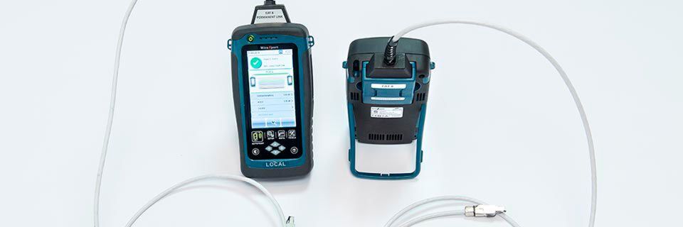 Der Cat 8.1 Permanent Link-Adapter kann mit WireXpert-4500-Kabelzertifizierern ab Softwareversion 7.5 verwendet werden. Der Cat 8.1 Permanent Link-Adapter kann mit WireXpert-4500-Kabelzertifizierern ab Softwareversion 7.5 verwendet werden.