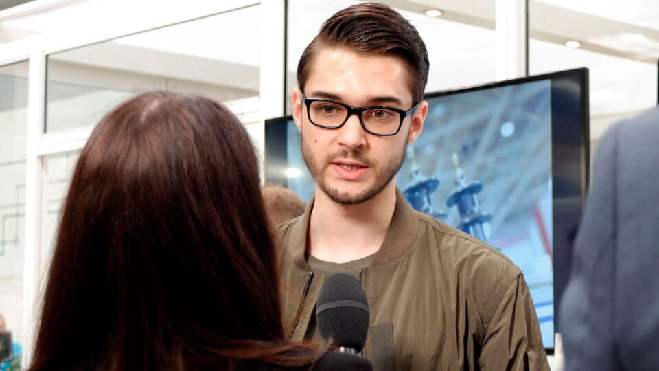 IOTA-Founder Dominik Schiener im Interview mit uns auf der Hannover Messe 2018. IOTA-Founder Dominik Schiener im Interview mit uns auf der Hannover Messe 2018.