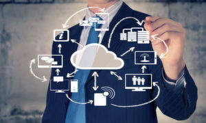 Auch für kleine und mittelständische Unternehmen können Cloud-Anwendungen interessant sein – vor allem dann, wenn sie durch einen modularen Aufbau optimal auf die Bedürfnisse des Betriebs zugeschnitten werden können. Auch für kleine und mittelständische Unternehmen können Cloud-Anwendungen interessant sein – vor allem dann, wenn sie durch einen modularen Aufbau optimal auf die Bedürfnisse des Betriebs zugeschnitten werden können.