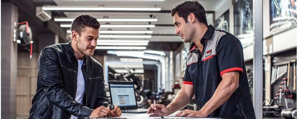 Yamaha bietet ab sofort Garantieverlängerungen an, mit welcher Kunden die Werksgarantie ihres Fahrzeugs auf drei, vier oder fünf Jahre aufstocken können. Yamaha bietet ab sofort Garantieverlängerungen an, mit welcher Kunden die Werksgarantie ihres Fahrzeugs auf drei, vier oder fünf Jahre aufstocken können.
