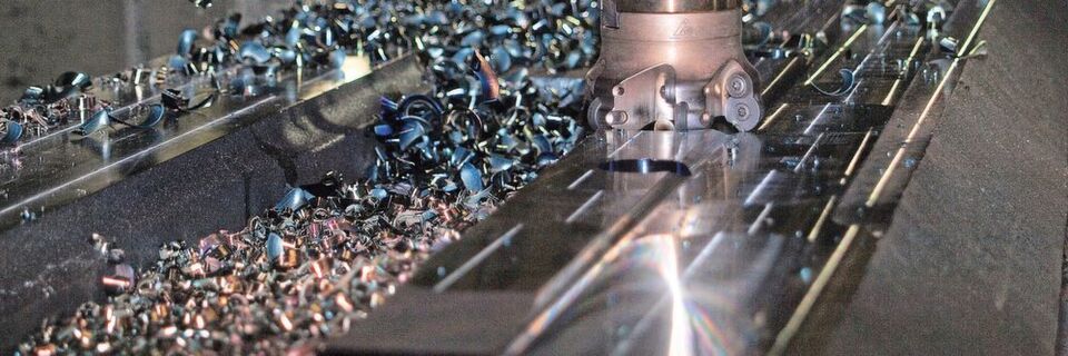 VDW announced to raise the production output forecast for 2018 because of the positive development in the first quarter of 2018. VDW announced to raise the production output forecast for 2018 because of the positive development in the first quarter of 2018.