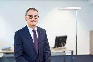 “We see for 2018 potential for higher growth in production output than was still being anticipated in February, and are raising our production output forecast from five to another seven per cent growth,” explains Dr. Schäfer from VDW. “We see for 2018 potential for higher growth in production output than was still being anticipated in February, and are raising our production output forecast from five to another seven per cent growth,” explains Dr. Schäfer from VDW.