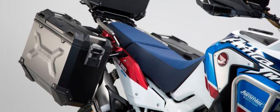 Die Honda CRF 1000 L Africa Twin Adventure Sports mit dem Trax ADV Alukoffer System. Die Honda CRF 1000 L Africa Twin Adventure Sports mit dem Trax ADV Alukoffer System.