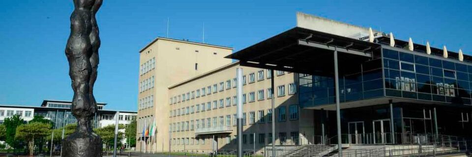 Der Freistaat Sachsen, im Bild das Parlamentsgebäude, baut seine eAkte weiter aus Der Freistaat Sachsen, im Bild das Parlamentsgebäude, baut seine eAkte weiter aus