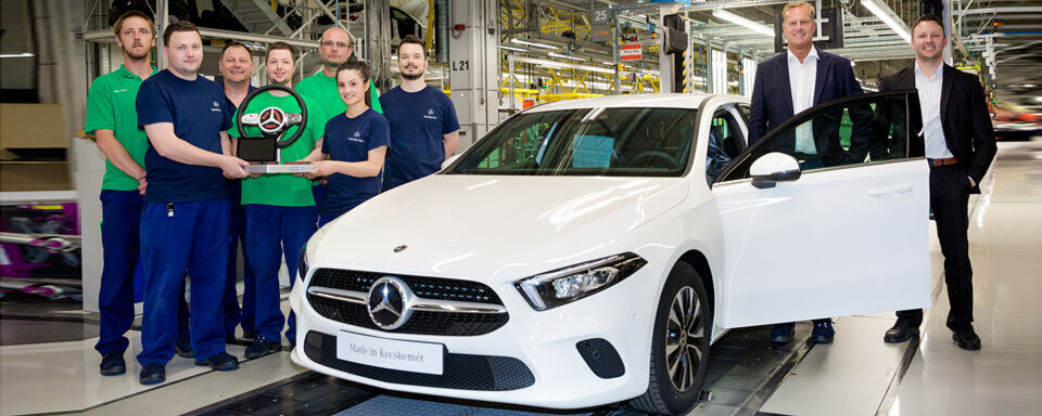 Nach dem Standort Rastatt produziert Daimler die A-Klasse nun auch im Mercedes-Benz Werk Kecskemét in Ungarn. Nach dem Standort Rastatt produziert Daimler die A-Klasse nun auch im Mercedes-Benz Werk Kecskemét in Ungarn.