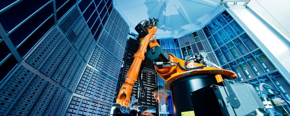 Moderne Sensortechnik unterstützt die Arbeitssicherheit. Moderne Sensortechnik unterstützt die Arbeitssicherheit.