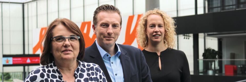 „Triumvirat“ mit zwei Frauen: Fabienne Valambras (UBM), Alexander Stein (Nürnberg Messe) und Anne Schumacher (UBM) sind die alten Gesichter der neuen Messe Medtec Live. „Triumvirat“ mit zwei Frauen: Fabienne Valambras (UBM), Alexander Stein (Nürnberg Messe) und Anne Schumacher (UBM) sind die alten Gesichter der neuen Messe Medtec Live.