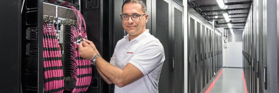 Highspeed-Datenübertragung: Die Datenmengen in den Unternehmen wachsen stärker als je zuvor. Highspeed-Datenübertragung: Die Datenmengen in den Unternehmen wachsen stärker als je zuvor.
