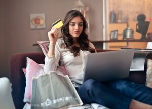 24 Prozent der Internet-Nutzer in Deutschland haben schon einmal ein Produkt gekauft, weil ein Unternehmen auf Facebook dafür geworben hat. 24 Prozent der Internet-Nutzer in Deutschland haben schon einmal ein Produkt gekauft, weil ein Unternehmen auf Facebook dafür geworben hat.