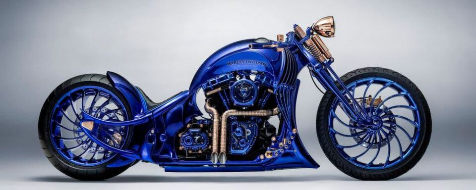 Ein Umbau der besonderen Art: Die Harley-Davidson Blue Edition von Bucherer und Bündnerbike. Ein Umbau der besonderen Art: Die Harley-Davidson Blue Edition von Bucherer und Bündnerbike.