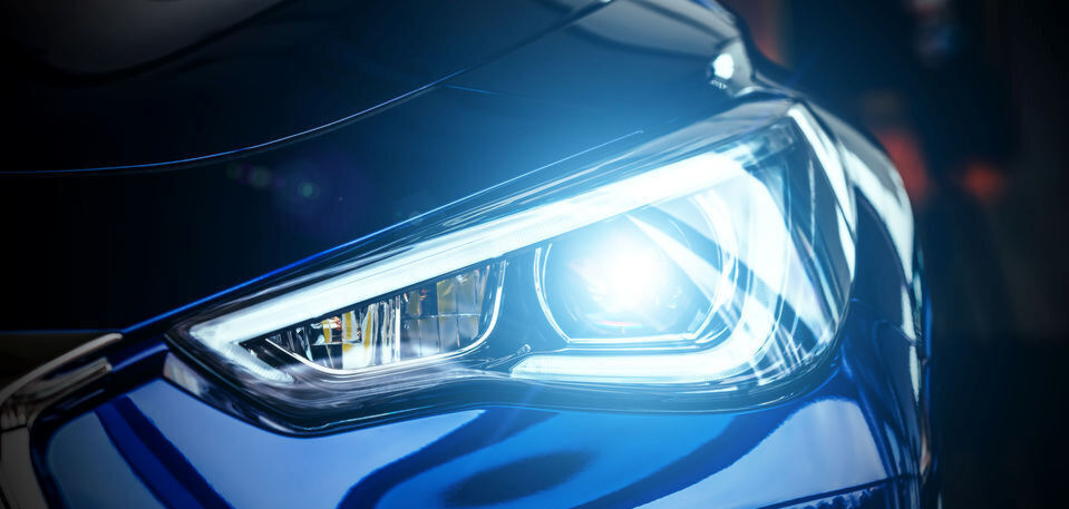 LEDs mit entsprechenden Treibern eröffnen neue attraktive Designmöglichkeiten für Front- und Heckleuchten. LEDs mit entsprechenden Treibern eröffnen neue attraktive Designmöglichkeiten für Front- und Heckleuchten.