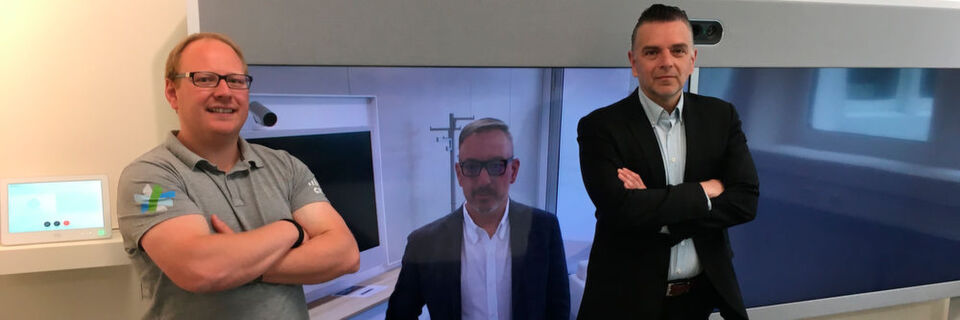 Vernetzt im neuen Cisco Customer Briefing Center: (v.l.) Marcel Tresp, Consultant Cisco Sales von Ingram Micro, Anton Michael Döschl, Architecture Lead Collaboration von Cisco Deutschland und Gerhard Artjelan, Senior Manager Networking Advanced Solutions von Ingram Micro Vernetzt im neuen Cisco Customer Briefing Center: (v.l.) Marcel Tresp, Consultant Cisco Sales von Ingram Micro, Anton Michael Döschl, Architecture Lead Collaboration von Cisco Deutschland und Gerhard Artjelan, Senior Manager Networking Advanced Solutions von Ingram Micro
