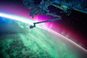 Frostige Anglegenheit: In der Schwerelosigkeit an Bord der ISS wollen Forscher im CAL-Experiment den kältesten Punkt des Universums erzeugen. Frostige Anglegenheit: In der Schwerelosigkeit an Bord der ISS wollen Forscher im CAL-Experiment den kältesten Punkt des Universums erzeugen.