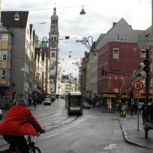 Straßenbahnfahren soll in Augsburg ab Ende 2019 teilweise umsonst möglich sein. Straßenbahnfahren soll in Augsburg ab Ende 2019 teilweise umsonst möglich sein.