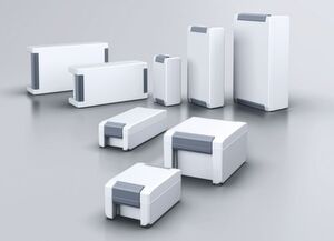 Die Produktfamilie Alu Form Plus von Rose eignet sich mit hochwertiger Optik und sicherem Schutz für Industrieanwendungen im Sichtbereich. Die Produktfamilie Alu Form Plus von Rose eignet sich mit hochwertiger Optik und sicherem Schutz für Industrieanwendungen im Sichtbereich.