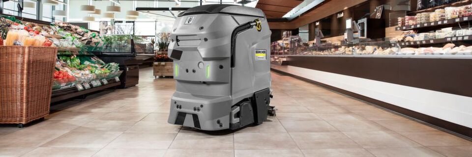 Kommt autonom daher und hat den Gesamtsieg des Innovation Awards auf der Reinigungsfachmesse Interclean 2018 in Amsterdam eingeheimst: die Scheuersaugmaschine KIRA B 50. Kommt autonom daher und hat den Gesamtsieg des Innovation Awards auf der Reinigungsfachmesse Interclean 2018 in Amsterdam eingeheimst: die Scheuersaugmaschine KIRA B 50.