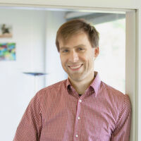 Danny Ibovnik ist Entwickler für Online-Bewegtbildstrategien bei der Regiepapst Medienproduktion GmbH. Danny Ibovnik ist Entwickler für Online-Bewegtbildstrategien bei der Regiepapst Medienproduktion GmbH.