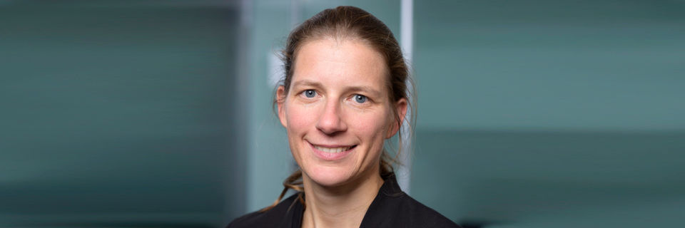 Die Autorin: Elisabeth Vinek ist Information Management Support Coordinator beim GICHD Die Autorin: Elisabeth Vinek ist Information Management Support Coordinator beim GICHD