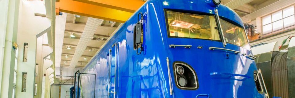 Kraft für 3000 Tonnen: Die Transmontana-Lokomotive von Softronic wird bald Eisenerz am Polarkreis in Schweden schleppen – mit Verbindungssystemen von Lapp. Kraft für 3000 Tonnen: Die Transmontana-Lokomotive von Softronic wird bald Eisenerz am Polarkreis in Schweden schleppen – mit Verbindungssystemen von Lapp.