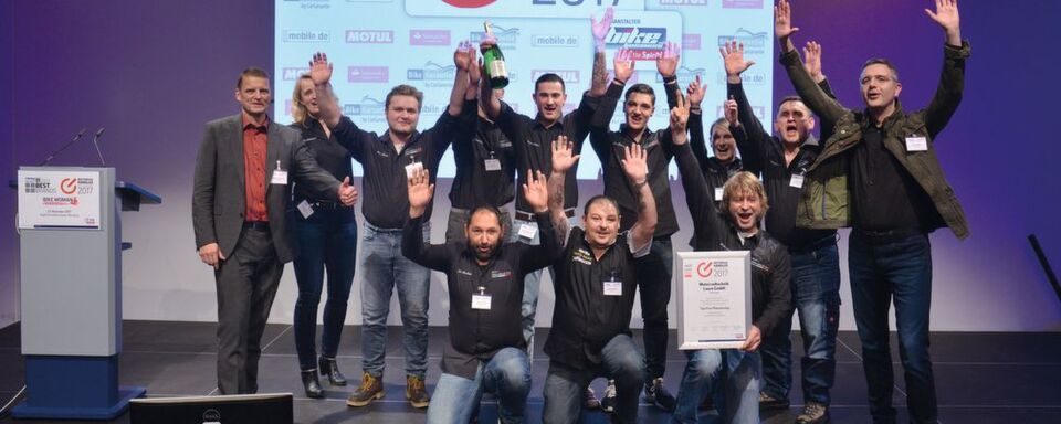Vor zwei Jahren aus dem Stand „Top Ten“, dieses Mal „Top five“ – Motorradtechnik Laure ist auf dem richtigen Weg. Vor zwei Jahren aus dem Stand „Top Ten“, dieses Mal „Top five“ – Motorradtechnik Laure ist auf dem richtigen Weg.
