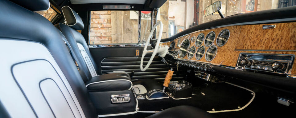 Das Sportwagen-Projekt „Gaylord Gladiator“ blieb (leider) ein Einzelstück. Jetzt steht er bei Zeppelin in Friedrichshafen, wo er in den 1950ern gebaut wurde. Das Sportwagen-Projekt „Gaylord Gladiator“ blieb (leider) ein Einzelstück. Jetzt steht er bei Zeppelin in Friedrichshafen, wo er in den 1950ern gebaut wurde.