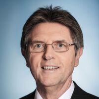 Staatssekretär Klaus Vitt, Beauftragter der Bundesregierung für Informationstechnik, will mehr Informationsangebote für die föderale Ebene schaffen Staatssekretär Klaus Vitt, Beauftragter der Bundesregierung für Informationstechnik, will mehr Informationsangebote für die föderale Ebene schaffen